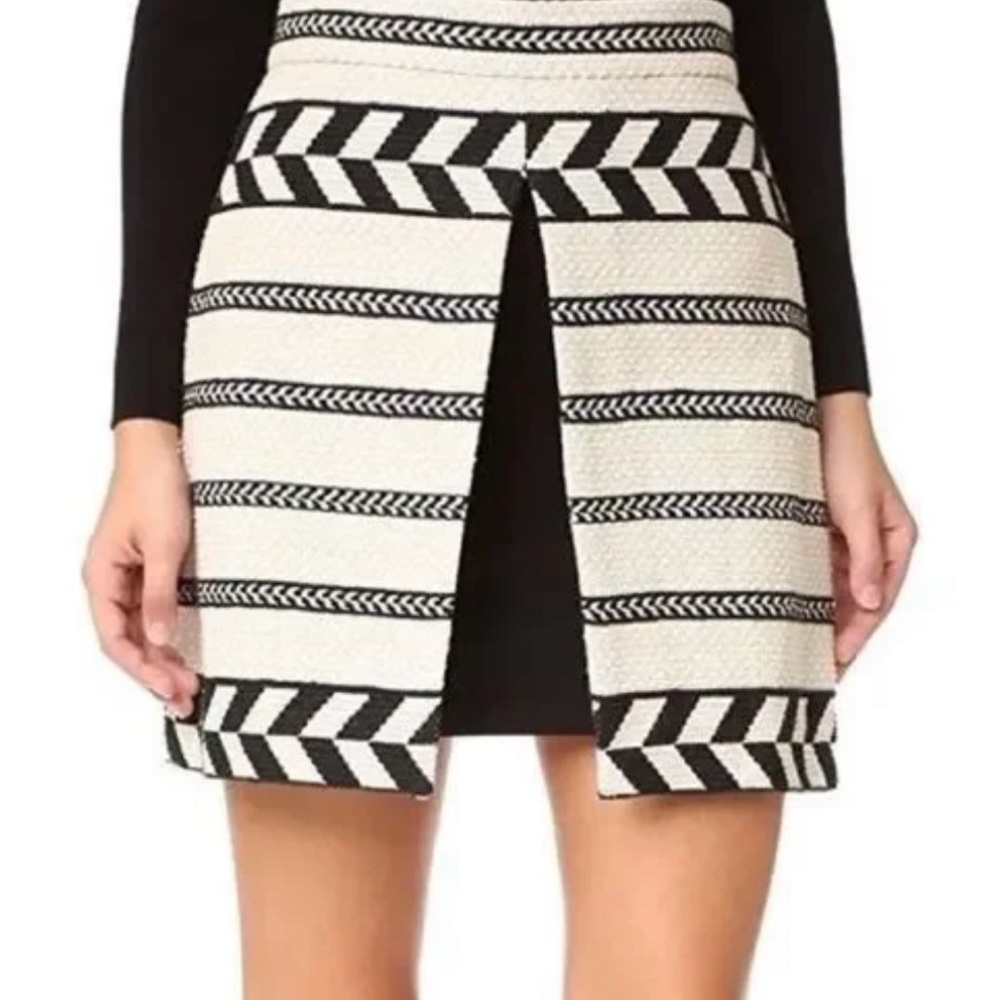 Alice + Olivia Black and Cream Skirt size 2
